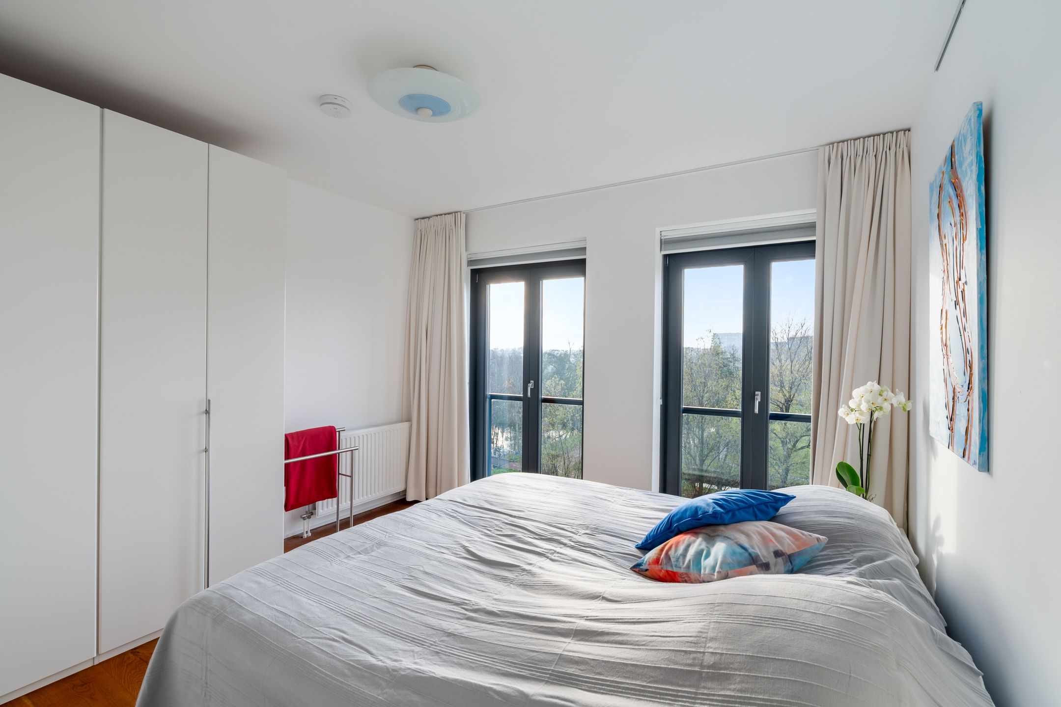 Photo 21 of Mare 100