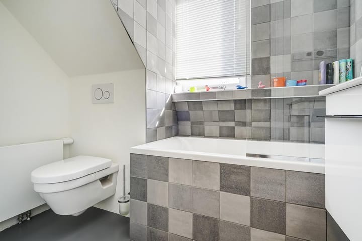 Photo 42 of Kruisbeklaan 7