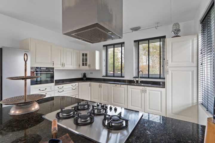 Photo 26 of Jan Dirk van Exterlaan 22