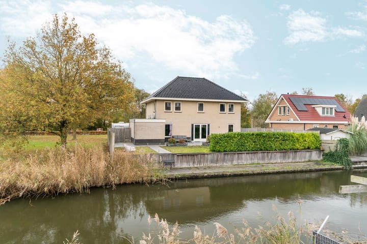 Photo 74 of Jan Dirk van Exterlaan 22