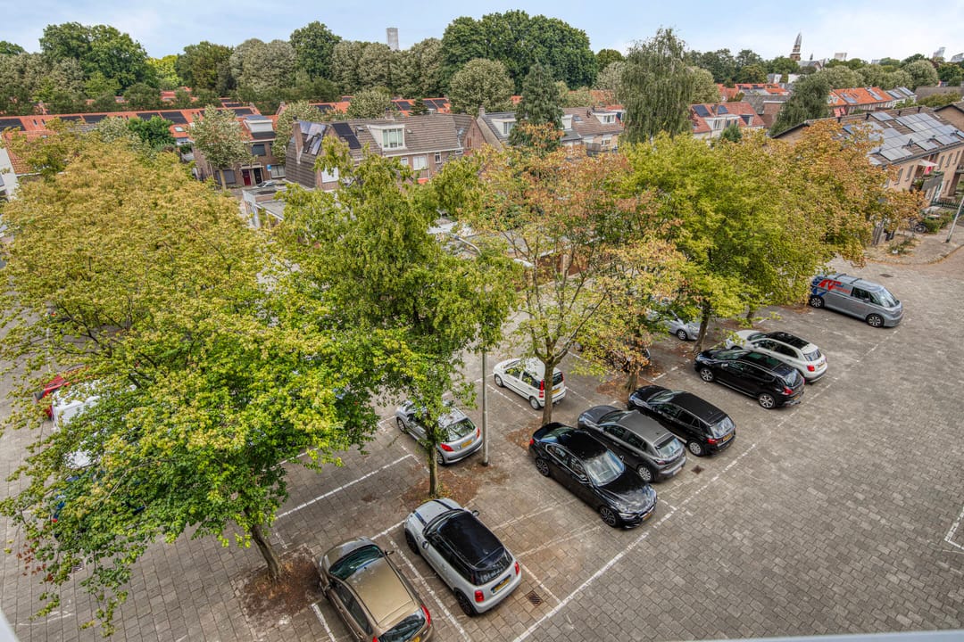 Foto 31 van Generaal Barberstraat 87