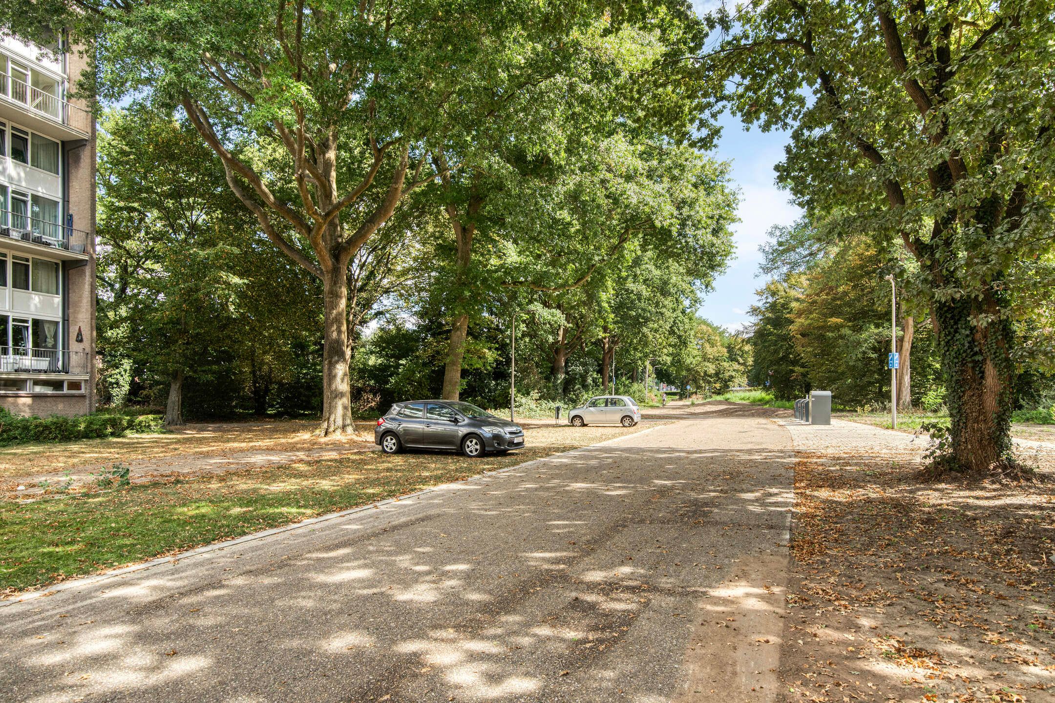 Foto 36 van Generaal Barberstraat 87