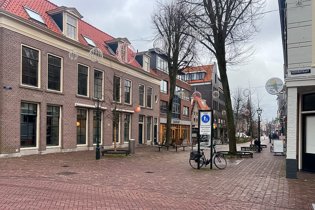 Foto 25 van Laat 202-A