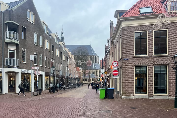 Foto 26 van Laat 202-A