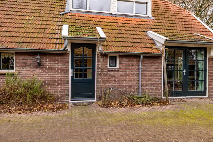 Photo 8 of Burgemeester Jansstraat 45