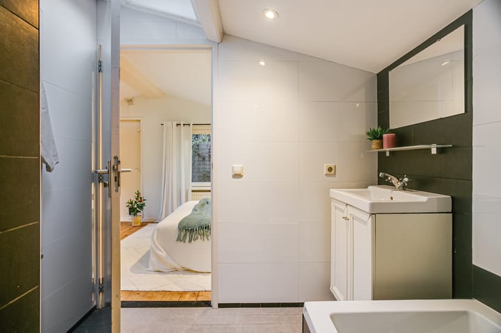 Foto 26 van Van Spilbergenstraat 160-H