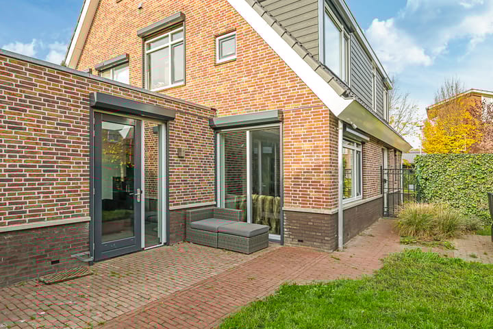 Foto 41 van Klaproosstraat 20-A