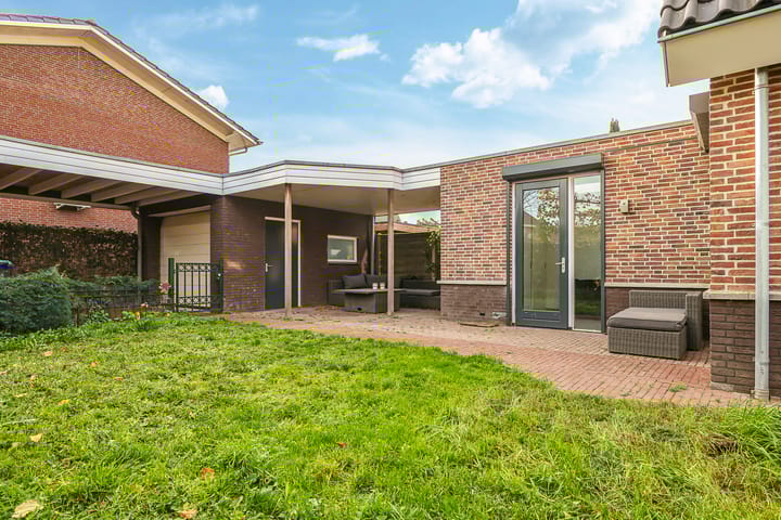 Foto 49 van Klaproosstraat 20-A