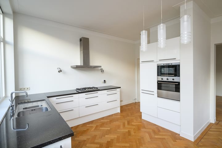 Foto 13 van Loosdrechtseweg 102