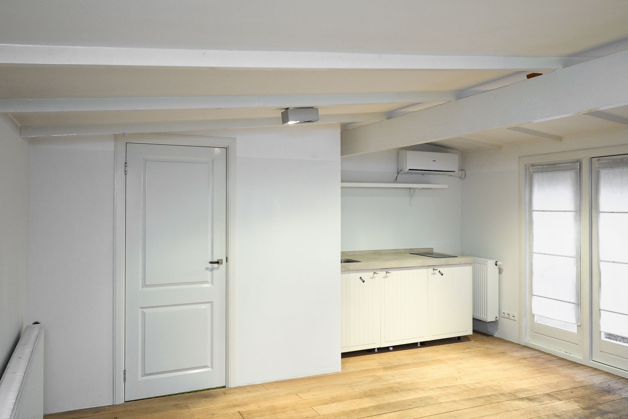 Photo 42 of Loosdrechtseweg 102