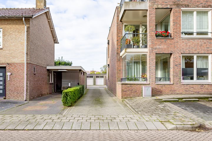 Foto 19 van Mgr. Hanssenstraat 18-B