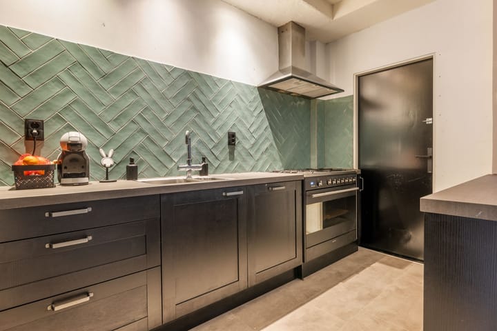 Photo 15 of Wilhelminastraat 35