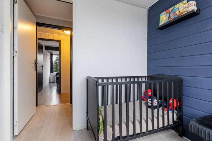 Photo 32 of Wilhelminastraat 35