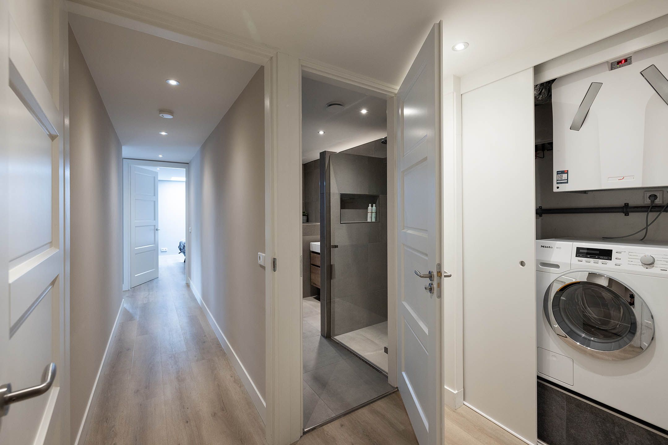 Foto 15 van Molenstraat 11