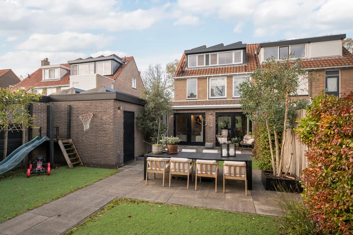 Photo 6 of Floreslaan 130