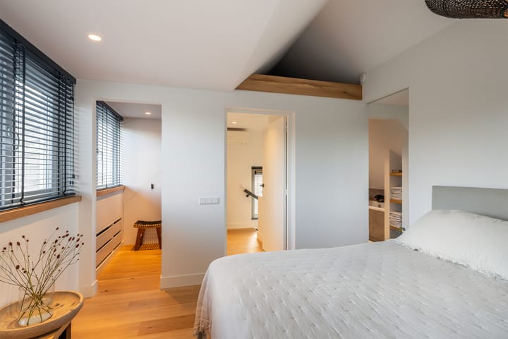 Photo 4 of Floreslaan 130