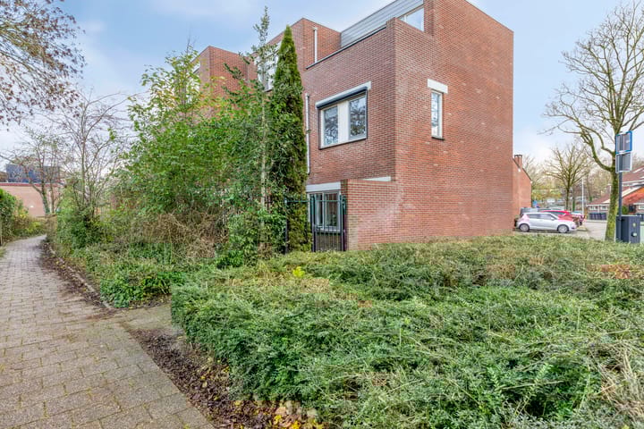 Foto 4 van Azalea 66