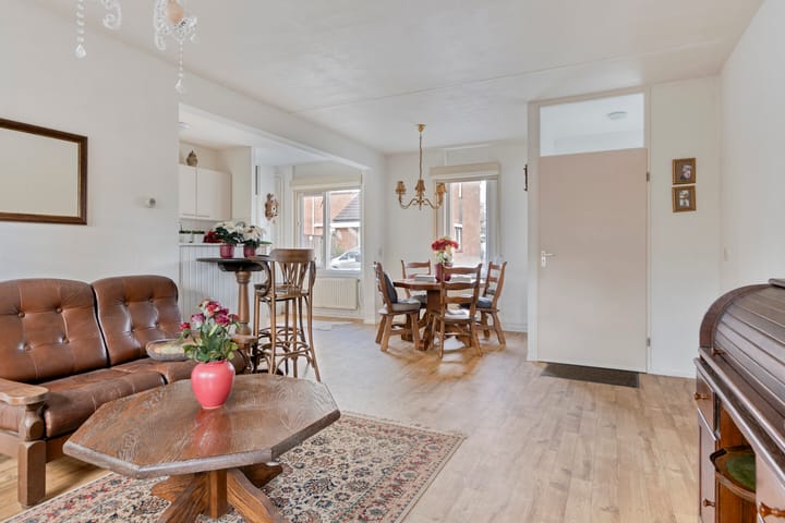 Foto 8 van Azalea 66