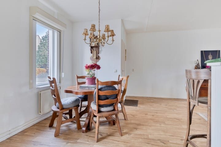 Foto 13 van Azalea 66