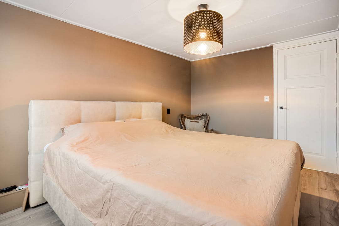 Foto 16 van Middenstraat 6