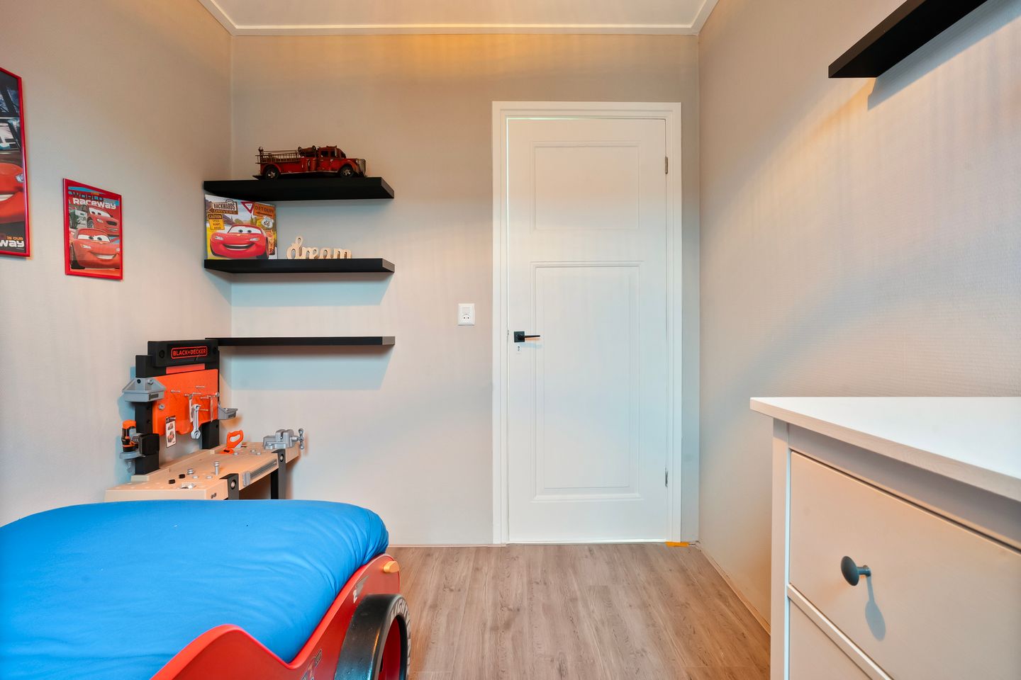 Foto 19 van Middenstraat 6