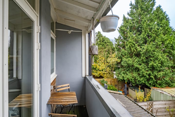 Photo 9 of Johannes Uitenbogaertstraat 50-BS