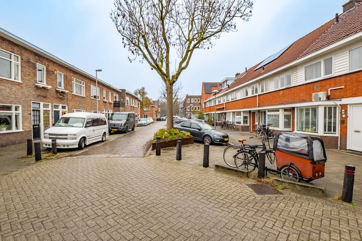 Photo 22 of Johannes Uitenbogaertstraat 50-BS