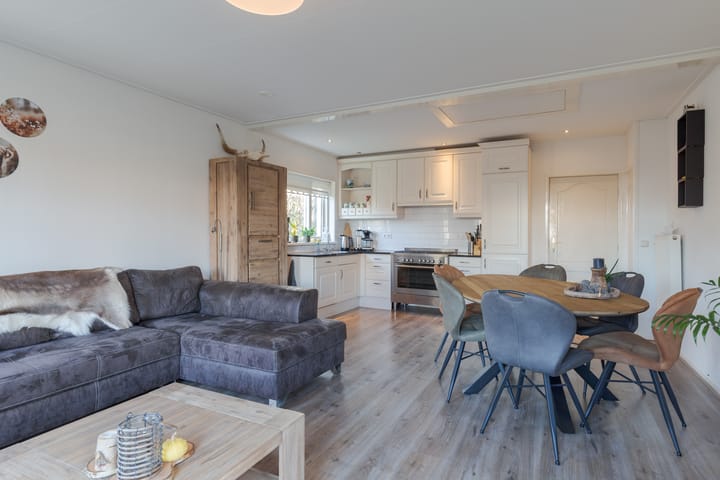 Photo 7 of Kerkeweg 55