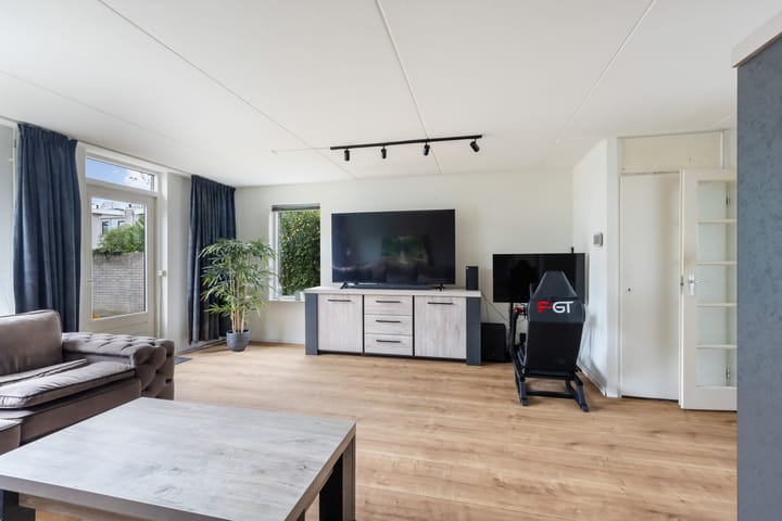 Foto 7 van Mahonie 220