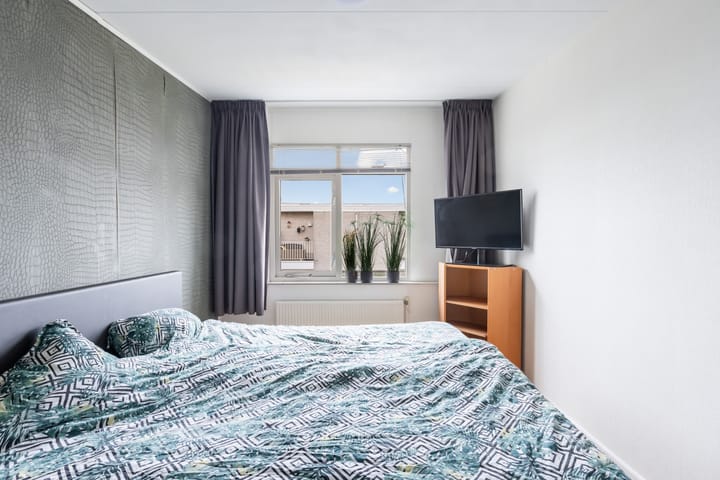 Foto 20 van Mahonie 220