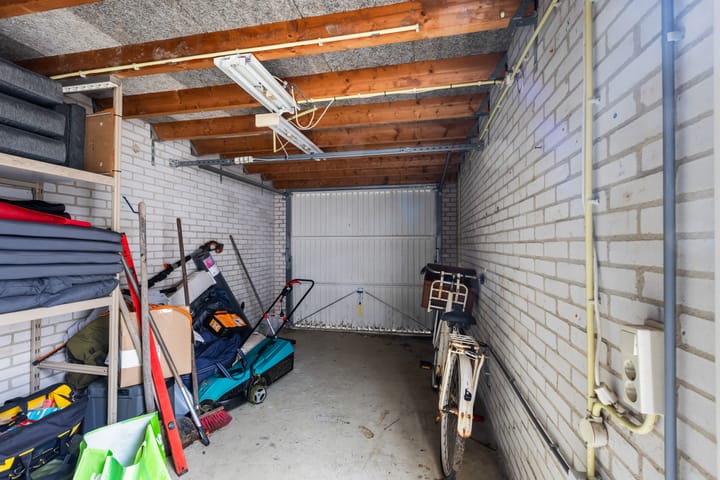 Foto 32 van Mahonie 220