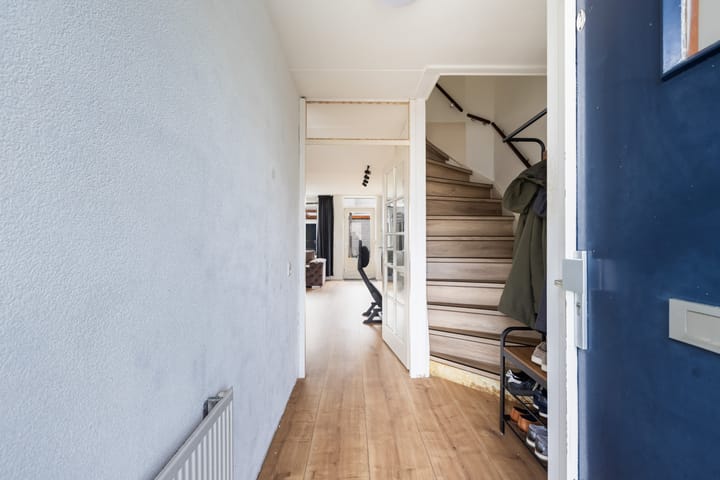 Photo 2 of Mahonie 220