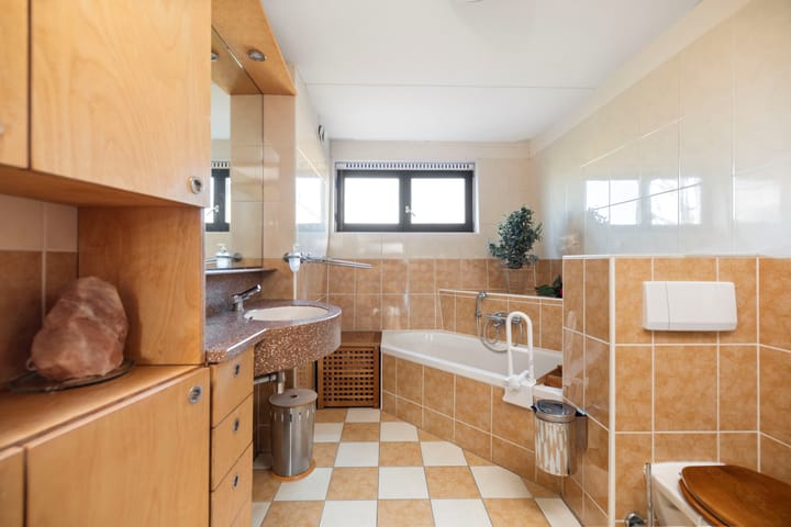 Photo 21 of Lange Zandstraat 195