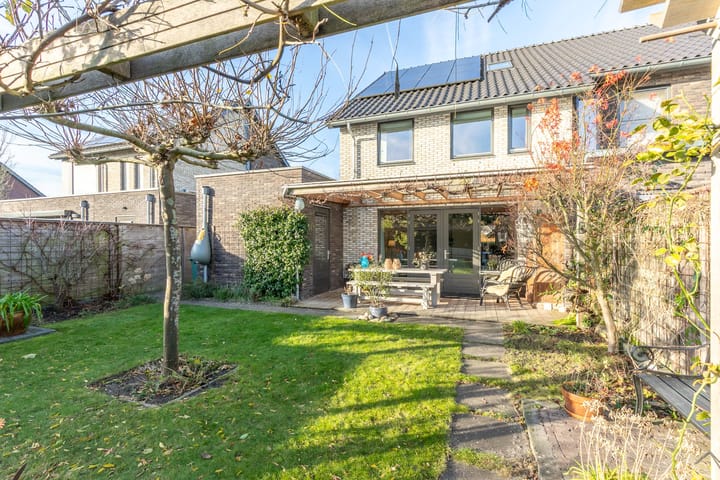 Foto 21 van Bessel van Butselerlaan 10