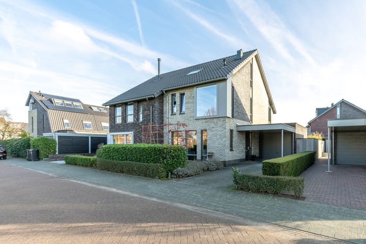 Foto 39 van Bessel van Butselerlaan 10