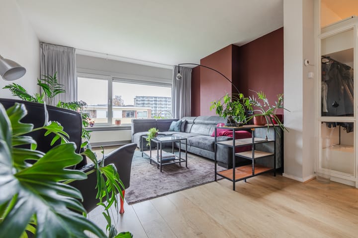 Foto 6 van Professor van der Veldenstraat 11