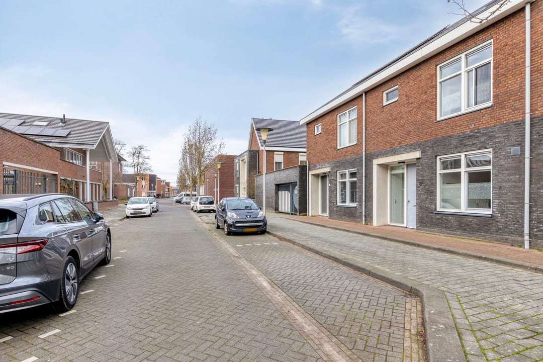 Photo 37 of Dasstraat 8