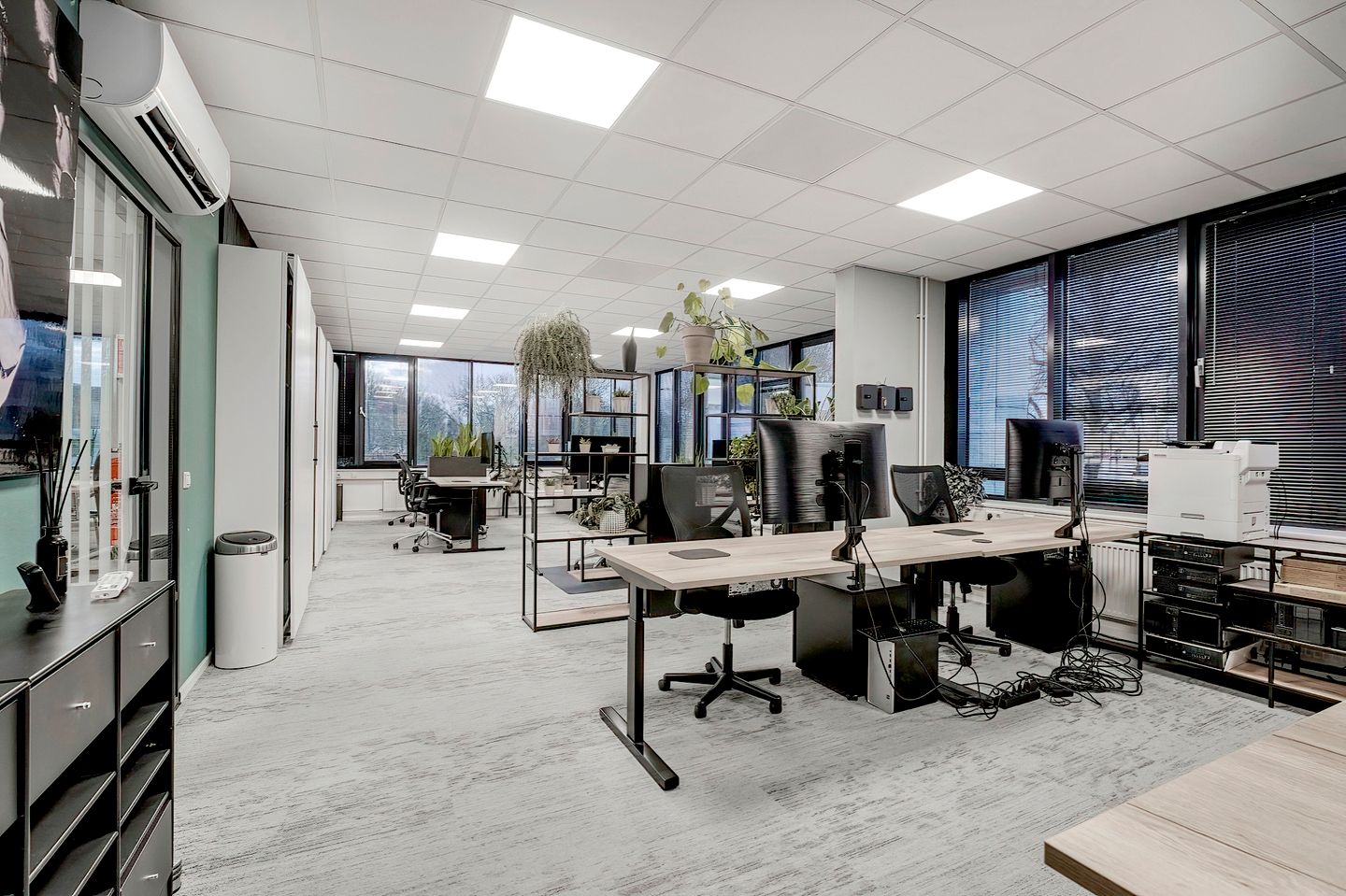 Bekijk foto 2 van Admiraal Helfrichweg 1