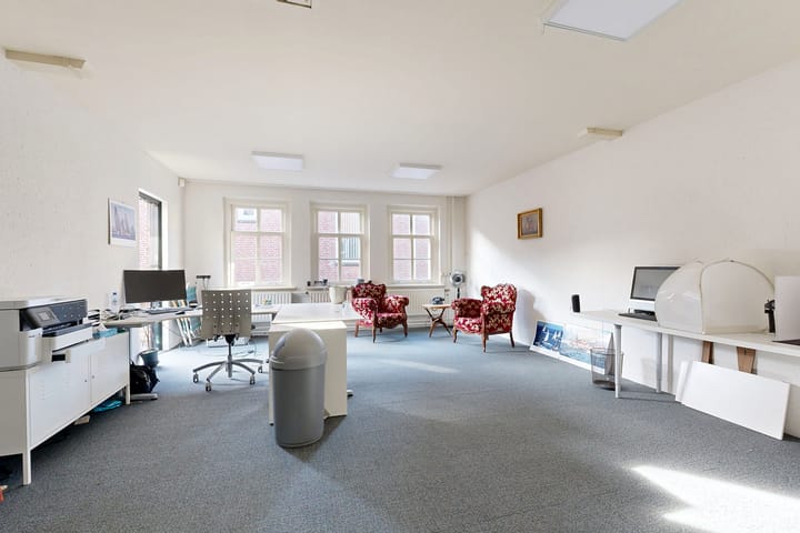 Foto 31 van Westvoorstraat 1