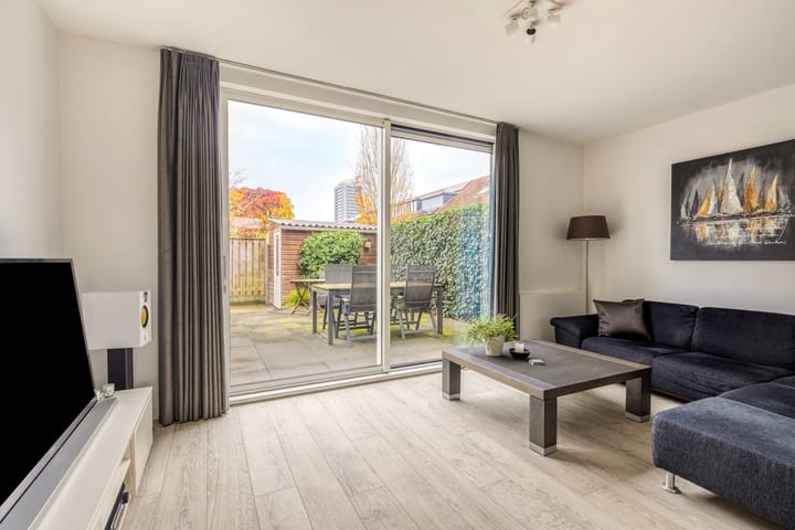 Foto 9 van Hélène Swarthstraat 8