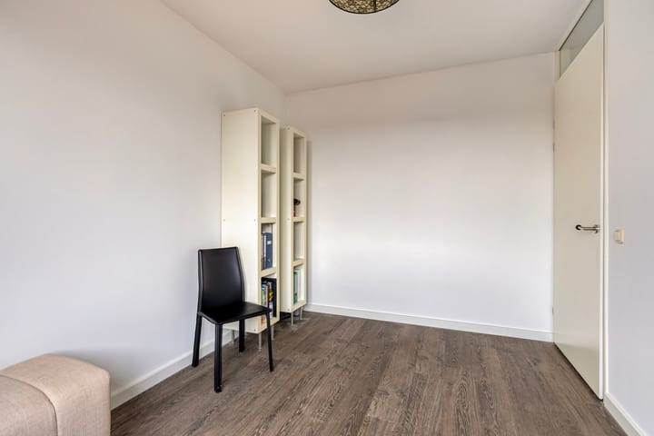 Foto 16 van Hélène Swarthstraat 8