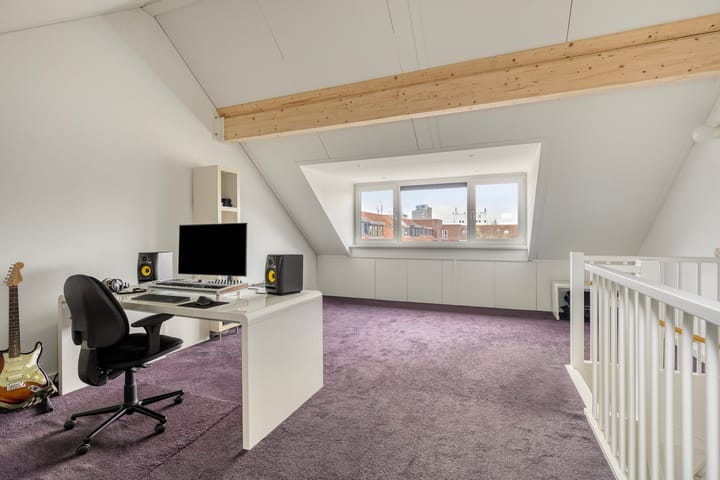 Foto 19 van Hélène Swarthstraat 8