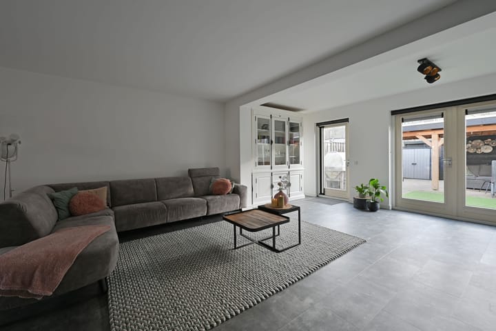 Photo 6 of Corridor 81