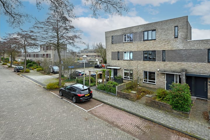 Photo 24 of Corridor 81