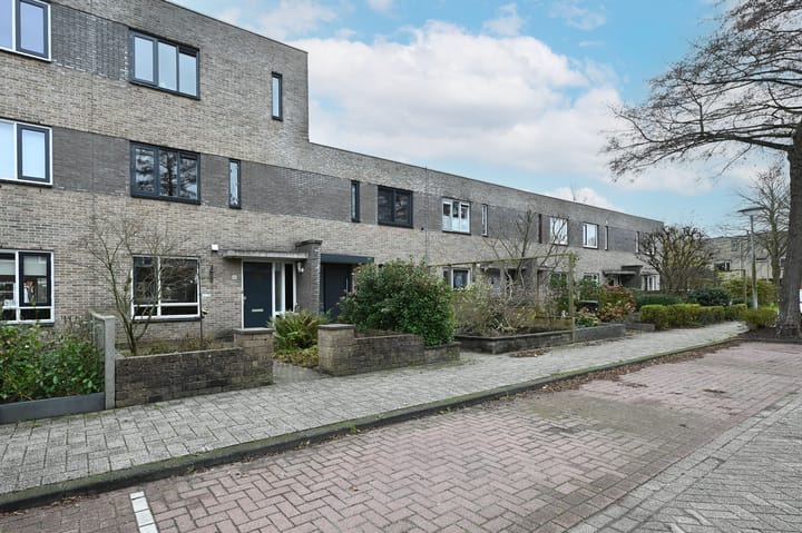 Photo 25 of Corridor 81