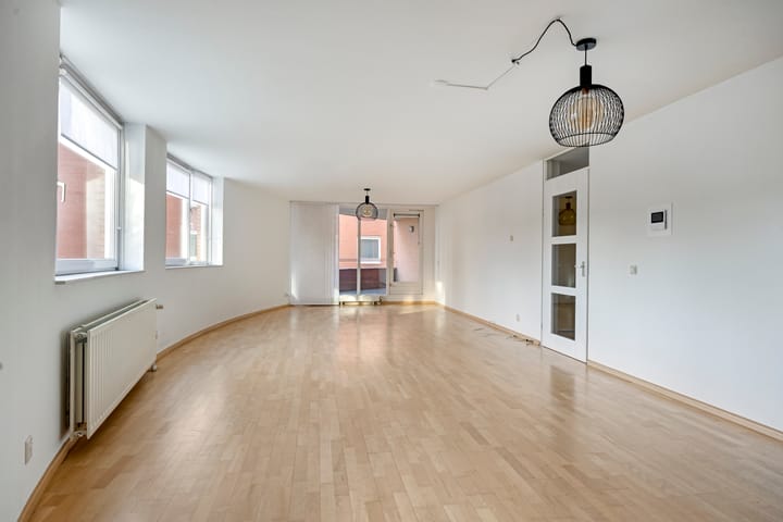 Photo 5 of Stellalunet 12-B