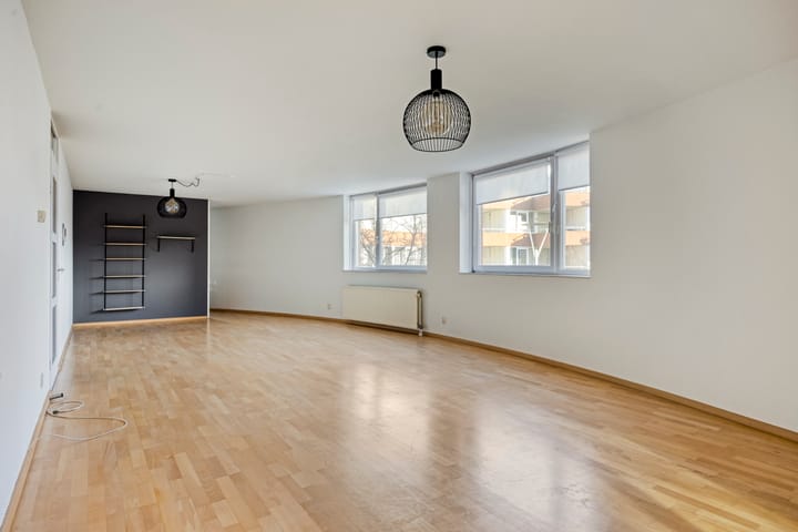 Photo 6 of Stellalunet 12-B