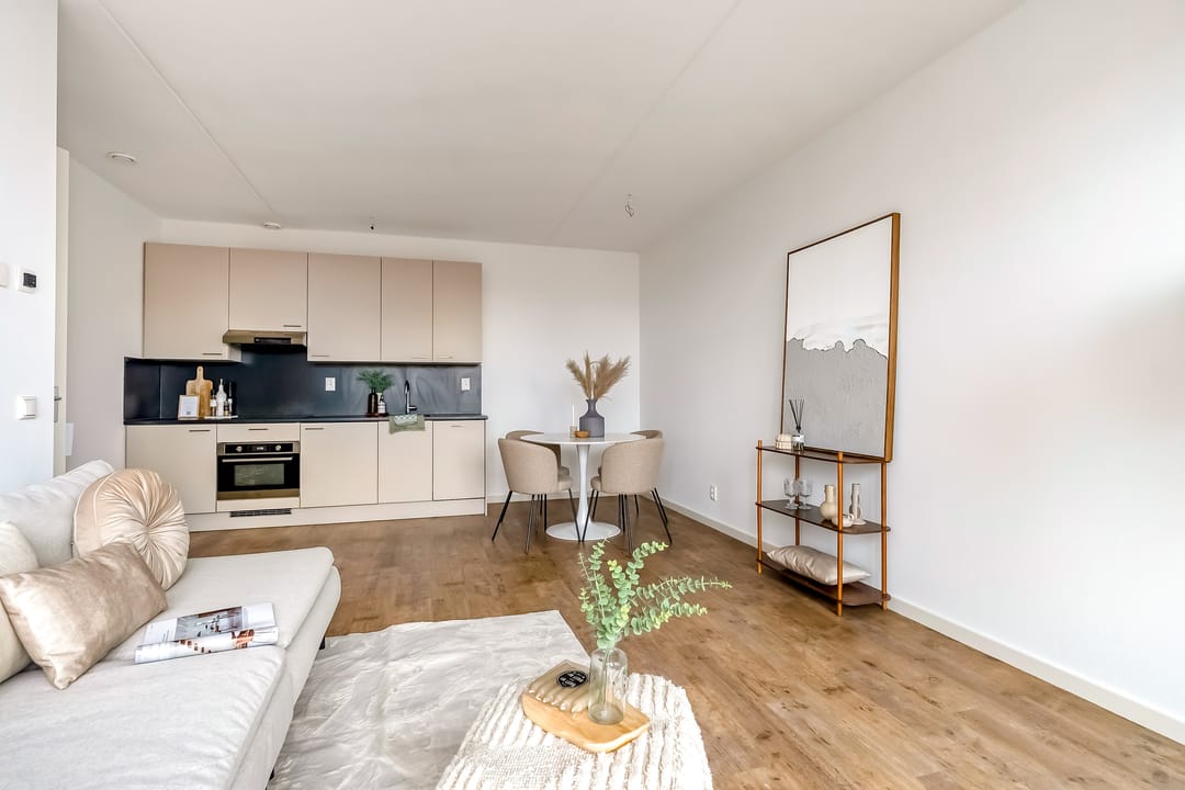 Foto 17 van San Marinostraat 53