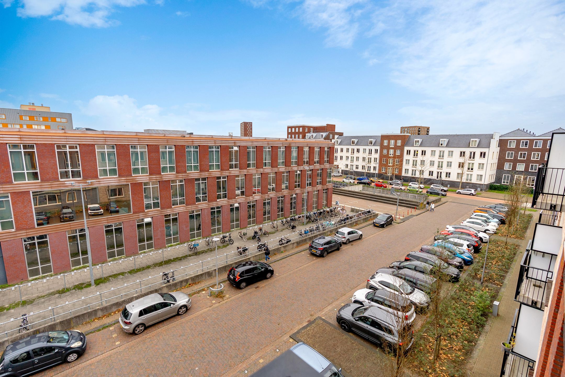 Foto 30 van San Marinostraat 53