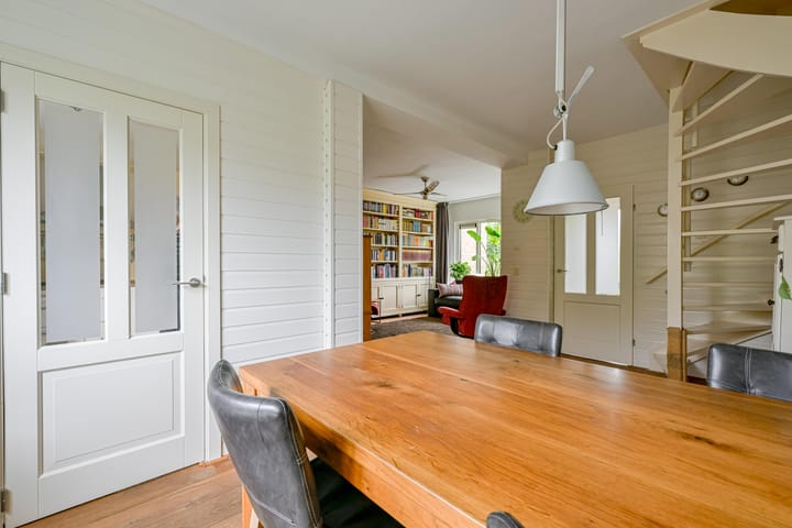 Photo 13 of Pieter Wariuslaan 11